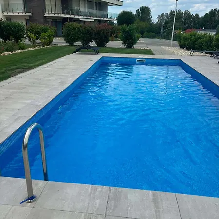 Imeli Lejlighed Balatonalmádi